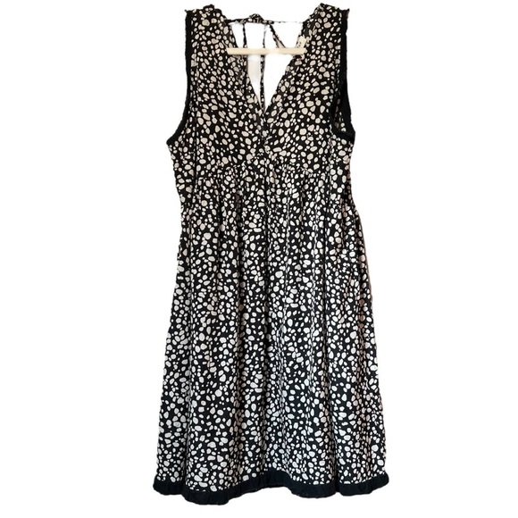 Umgee Dresses & Skirts - Umgee Abstract Animal Print Double V-Neck Dress Size Large
